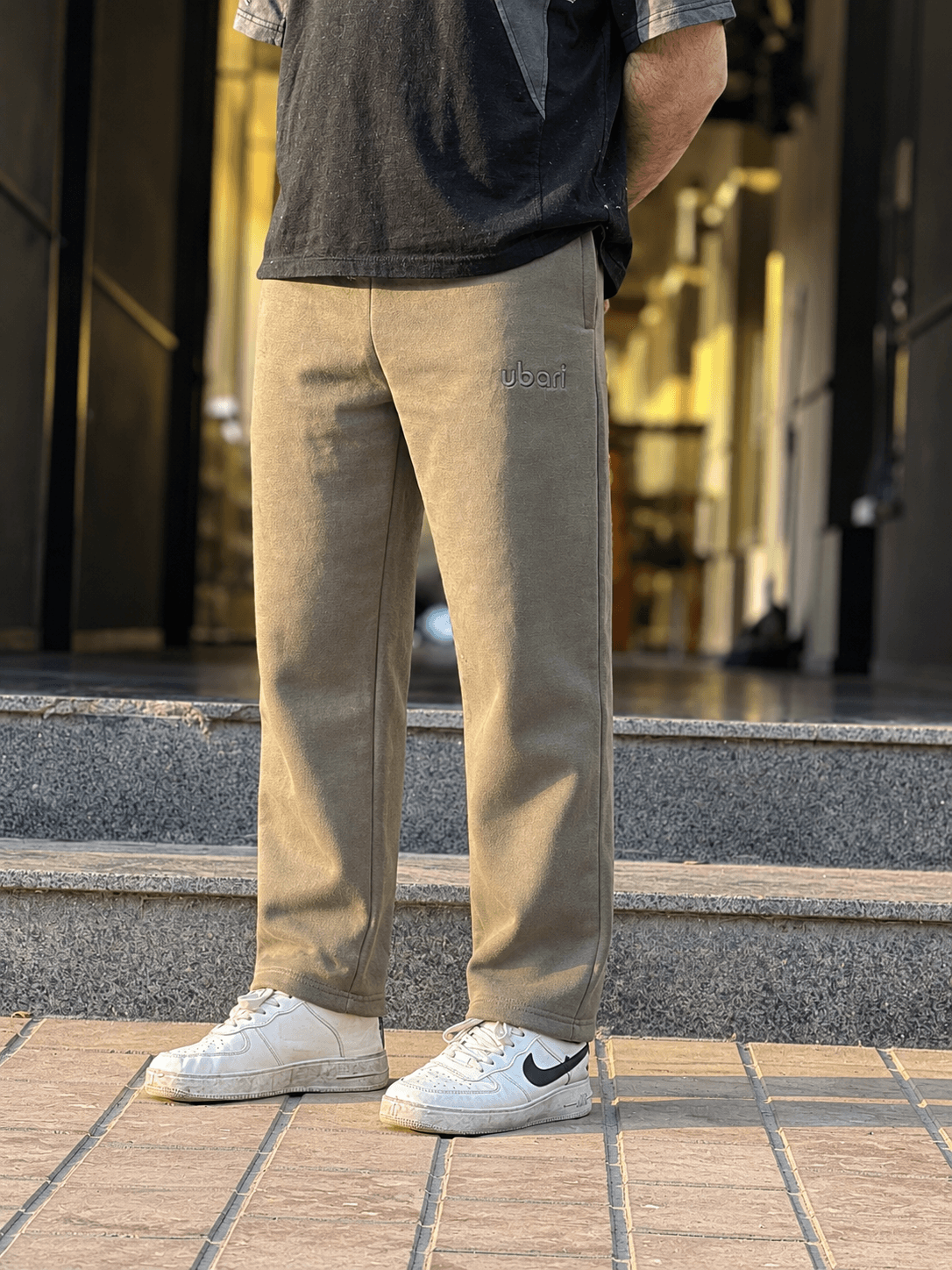 Dust Straight jogger
