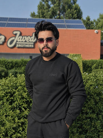 Black Sweatshirt